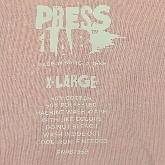 WINE 🍷 IS MY VALENTINE Tee * Pink White Red  T-Shirt * Ladies size Extra-Large - Picture 4 of 4